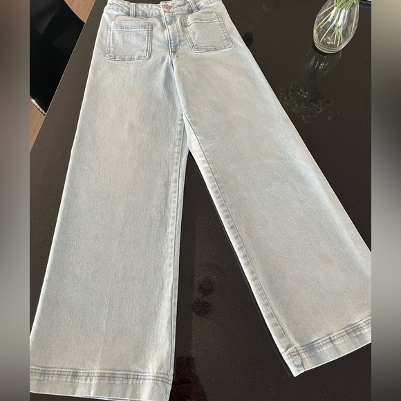 Z Supply Light Wash Wide Leg Jeans - Picture 7 of 8